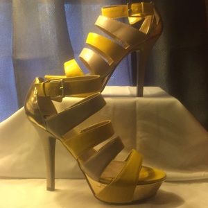 G by Guess stilettos, Gorgeous